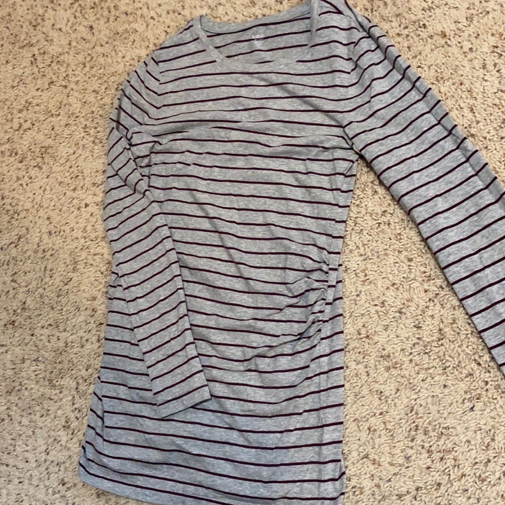 Brand new striped maternity long-sleeved Gap tee